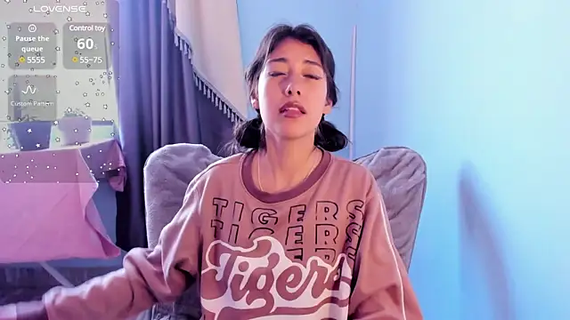 Scarlet wd18 online show from February 2025 09:44:02 PM