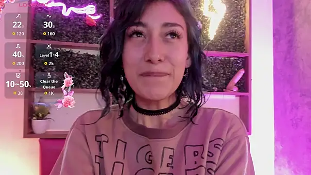 Scarlet wd18 online show from October 2025 05:04:01 AM