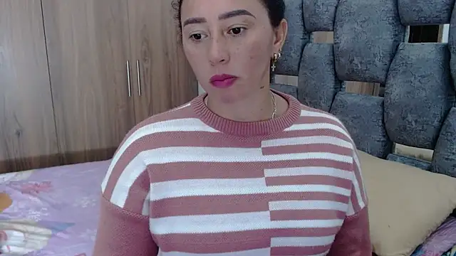 Snapshot of sara_hott_1 chatting on January 2025 08:30:01 PM sara hott 1 online show from January 2025 08:30:01 PM