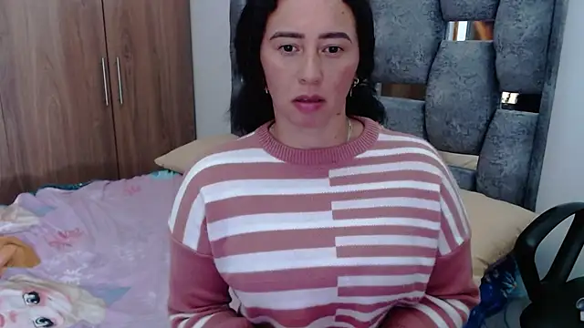 Snapshot of sara_hott_1 chatting on February 2025 12:57:01 AM sara hott 1 online show from February 2025 12:57:01 AM