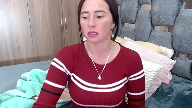 Snapshot of sara_hott_1 chatting on March 2025 08:14:02 PM sara hott 1 online show from March 2025 08:14:02 PM