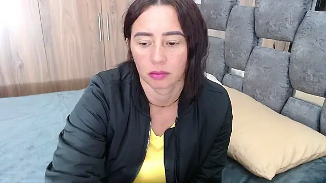 Snapshot of sara_hott_1 chatting on March 2025 04:20:02 PM sara hott 1 online show from March 2025 04:20:02 PM