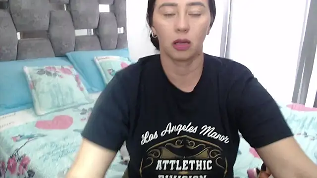 sara hott 1 online show from March 2026 07:31:02 PM