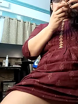 Snapshot of AgniPriya chatting on January 2026 05:29:02 PM AgniPriya online show from January 2026 05:29:02 PM