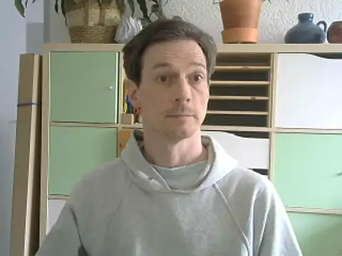 snowypaul11 online show from April 2026 12:43:01 PM