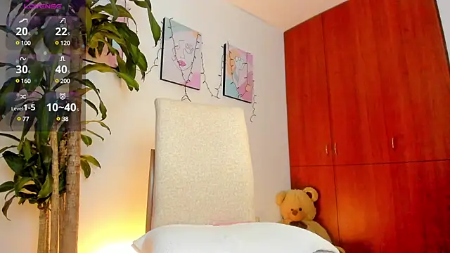 Snapshot of alessia1__ chatting on March 2025 11:15:01 PM alessia1   online show from March 2025 11:15:01 PM