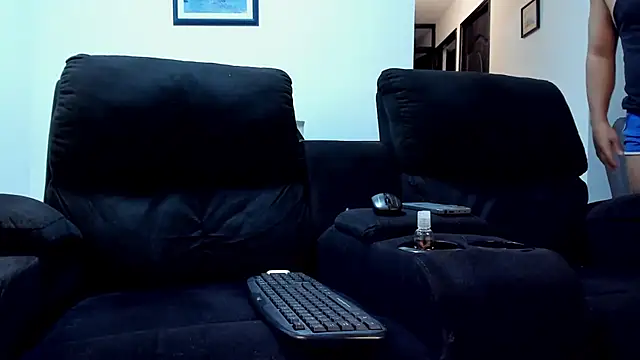 dylanstrong  online show from September 2025 11:15:01 PM