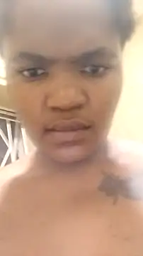 Snapshot of thickBBwXX chatting on April 2026 04:45:02 PM thickBBwXX online show from April 2026 04:45:02 PM