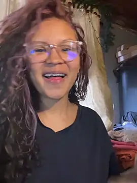 Snapshot of Hathorlove chatting on January 2025 09:15:02 PM Hathorlove online show from January 2025 09:15:02 PM