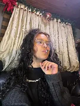 Snapshot of Hathorlove chatting on February 2025 03:42:01 AM Hathorlove online show from February 2025 03:42:01 AM