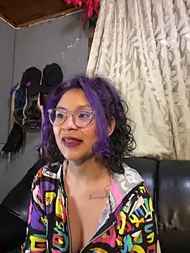 Snapshot of Hathorlove chatting on February 2025 05:58:01 AM Hathorlove online show from February 2025 05:58:01 AM