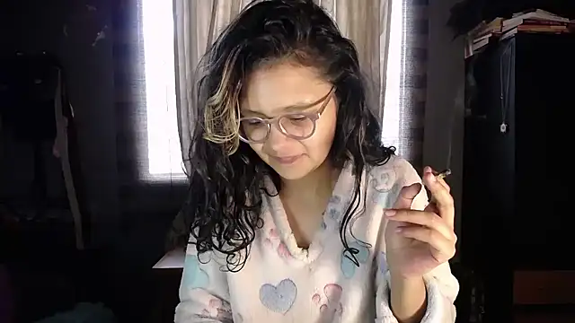 Snapshot of Hathorlove chatting on February 2026 05:25:01 PM Hathorlove online show from February 2026 05:25:01 PM