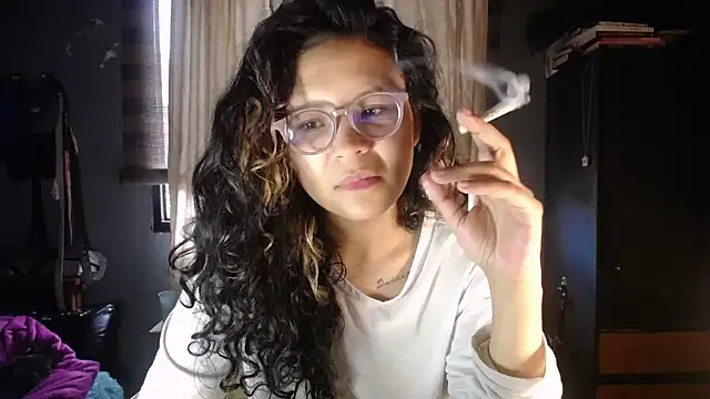 Snapshot of Hathorlove chatting on February 2026 10:21:01 PM Hathorlove online show from February 2026 10:21:01 PM