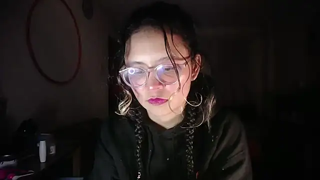 Snapshot of Hathorlove chatting on April 2026 02:55:01 AM Hathorlove online show from April 2026 02:55:01 AM