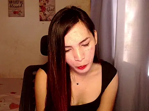 Snapshot of Msyensmith chatting on February 2025 02:20:02 AM Msyensmith online show from February 2025 02:20:02 AM