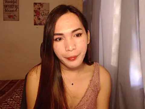 Snapshot of Msyensmith chatting on March 2025 06:03:02 AM Msyensmith online show from March 2025 06:03:02 AM