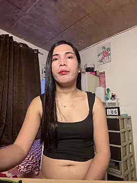 Snapshot of Msyensmith chatting on September 2025 04:23:01 AM Msyensmith online show from September 2025 04:23:01 AM