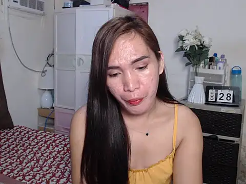 Snapshot of Msyensmith chatting on October 2025 01:25:01 PM Msyensmith online show from October 2025 01:25:01 PM