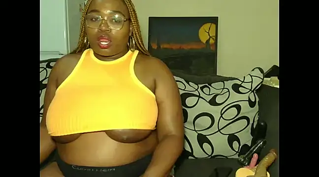 Snapshot of DollyPerryXX chatting on December 2024 11:35:02 PM DollyPerryXX online show from December 2024 11:35:02 PM