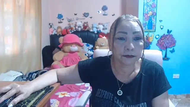 Snapshot of milfeddy_ chatting on May 2026 09:01:02 PM milfeddy online show from May 2026 09:01:02 PM