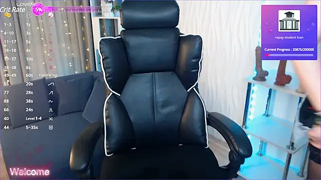 Snapshot of RedPeach chatting on March 2025 06:40:02 PM RedPeach online show from March 2025 06:40:02 PM