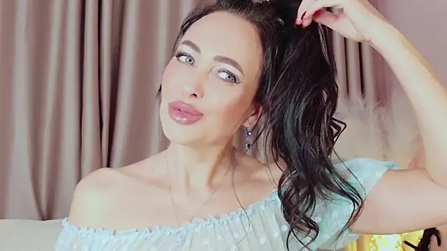 NaomiBlack35 online show from February 2025 07:06:02 PM