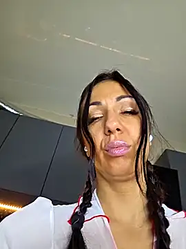 LeticiaWoods online show from November 2025 08:30:02 AM