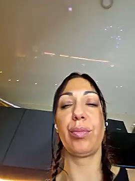 LeticiaWoods online show from December 2025 08:45:01 AM