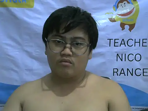 Yummy Tommy21 online show from October 2025 08:06:02 PM