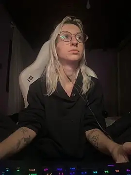 Snapshot of bunnydark00 chatting on September 2025 12:05:01 AM bunnydark00 online show from September 2025 12:05:01 AM