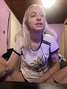 Snapshot of bunnydark00 chatting on October 2025 03:58:02 AM bunnydark00 online show from October 2025 03:58:02 AM