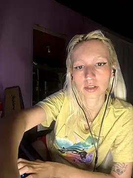 bunnydark00 online show from November 2025 01:16:01 AM