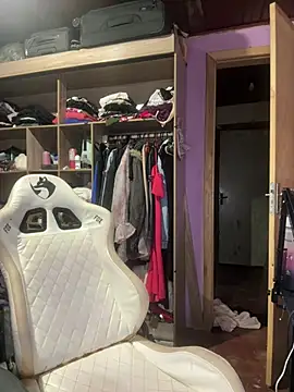 bunnydark00 online show from April 2026 04:40:01 AM