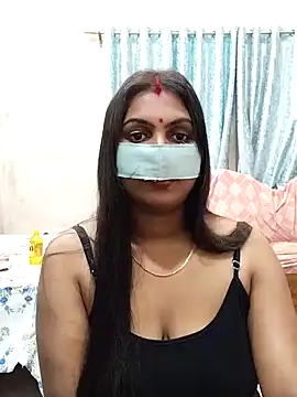 Snapshot of Queen_Dolly chatting on December 2024 05:33:01 PM Queen Dolly online show from December 2024 05:33:01 PM