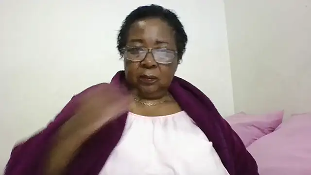 Snapshot of KinkyRicoSaisyours chatting on April 2026 07:06:02 PM KinkyRicoSaisyours online show from April 2026 07:06:02 PM