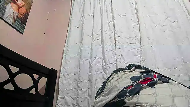 davidlatin66 online show from March 2026 02:13:02 AM