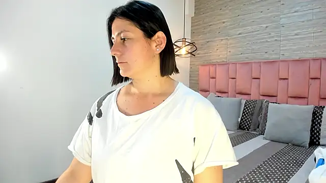 SarahDeyvis online show from February 2025 07:32:02 PM