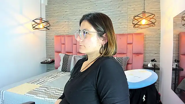 SarahDeyvis online show from October 2025 07:21:01 PM