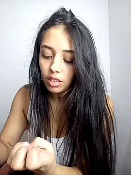 Snapshot of Sofia_888 chatting on March 2026 05:24:01 AM Sofia 888 online show from March 2026 05:24:01 AM