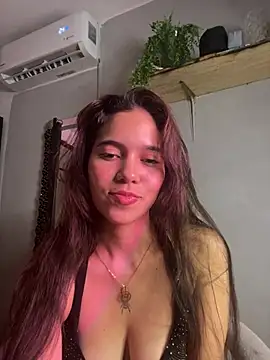 Snapshot of Sallye_ chatting on April 2026 04:26:02 AM Sallye online show from April 2026 04:26:02 AM