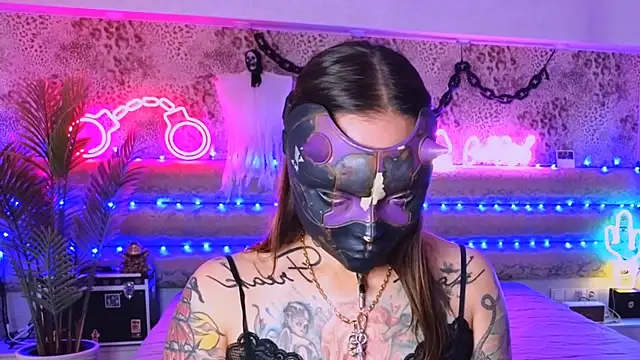 Cool Freak  online show from October 2025 10:30:01 AM