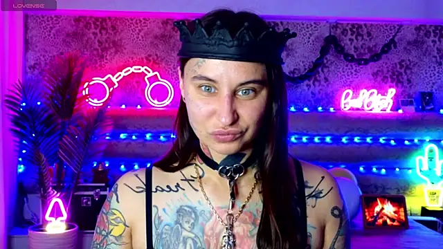 Cool Freak  online show from January 2026 10:20:01 AM