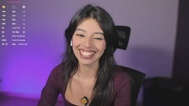 Snapshot of NanaRott chatting on April 2026 01:48:01 AM NanaRott online show from April 2026 01:48:01 AM
