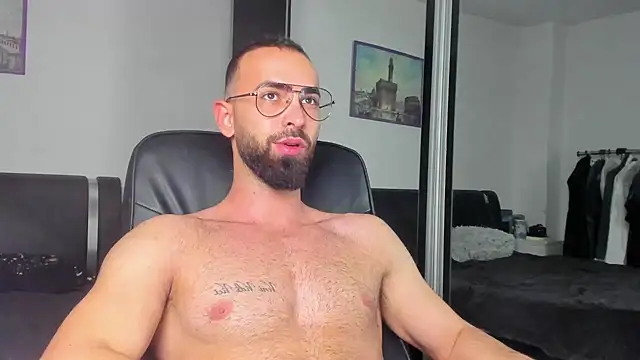 MichaelMasterss online show from January 2025 09:42:02 PM