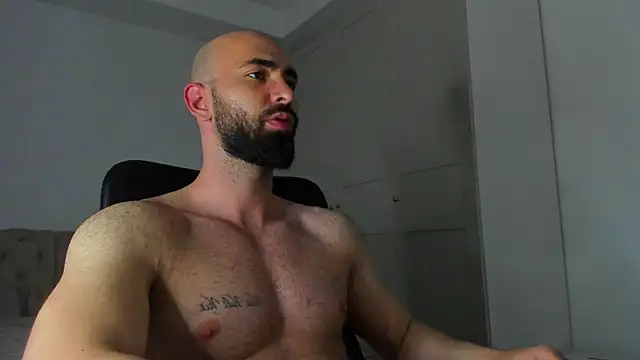 Snapshot of MichaelMasterss chatting on April 2026 10:03:01 PM MichaelMasterss online show from April 2026 10:03:01 PM