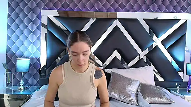 victoriaa lee  online show from February 2025 07:17:02 PM