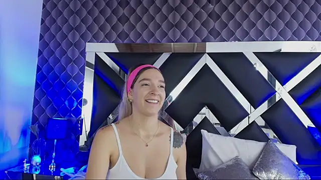 victoriaa lee  online show from March 2025 07:35:02 PM