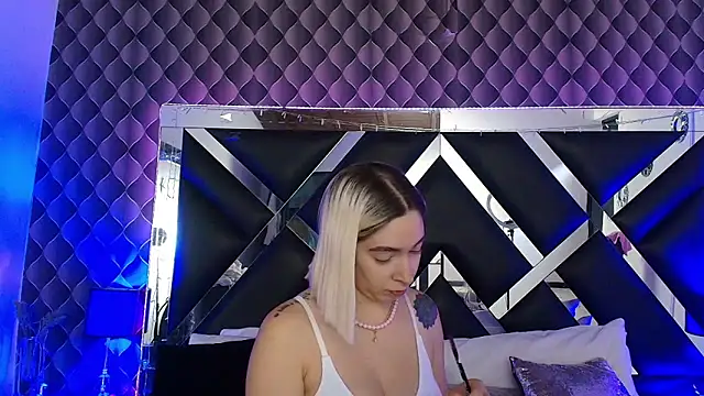 victoriaa lee  online show from May 2026 07:34:01 PM
