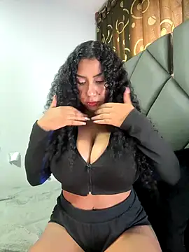 Snapshot of serena_willow chatting on November 2025 07:57:01 PM serena willow online show from November 2025 07:57:01 PM