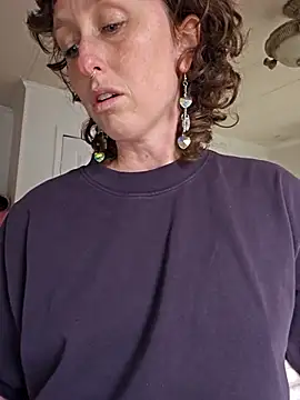 mossy kiss online show from January 2026 07:28:02 PM